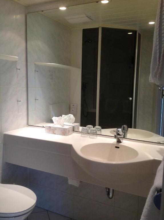 Hotel-Garni Fels Riezlern Ngoại thất bức ảnh